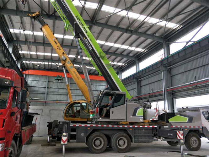 临武县高空车出租需要注意哪些安全事项？