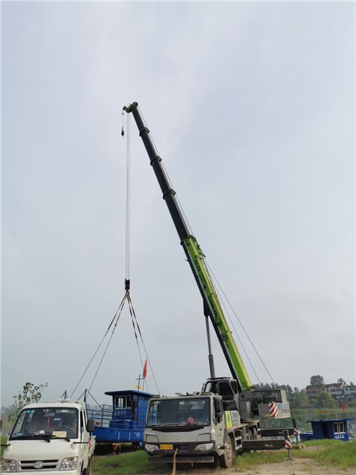 临武县桥梁建设吊装案例