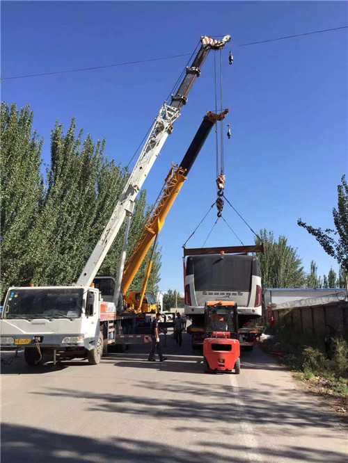 临武县港口集装箱搬运案例